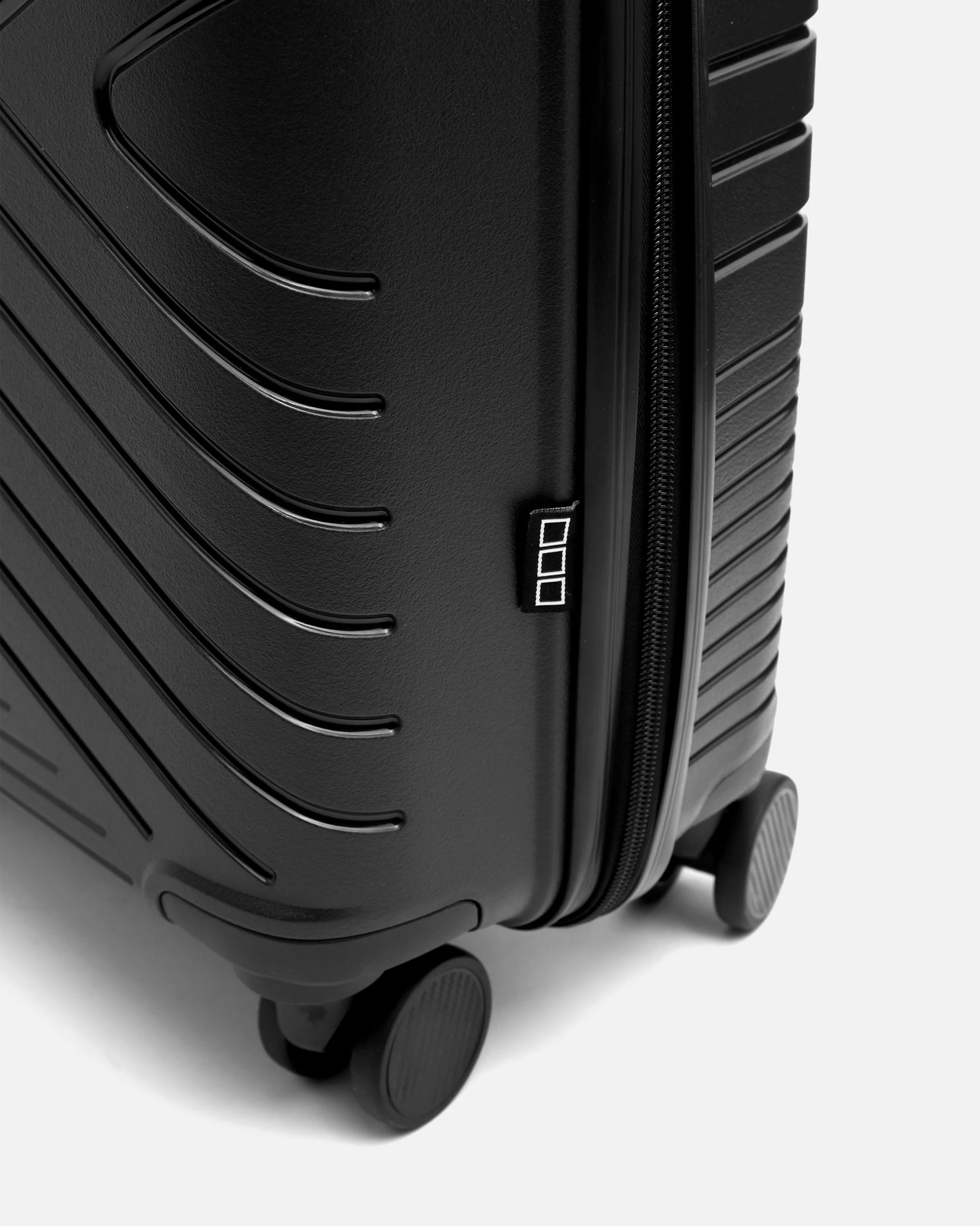 Milan maleta pequeña rígida (40L) - Image 12