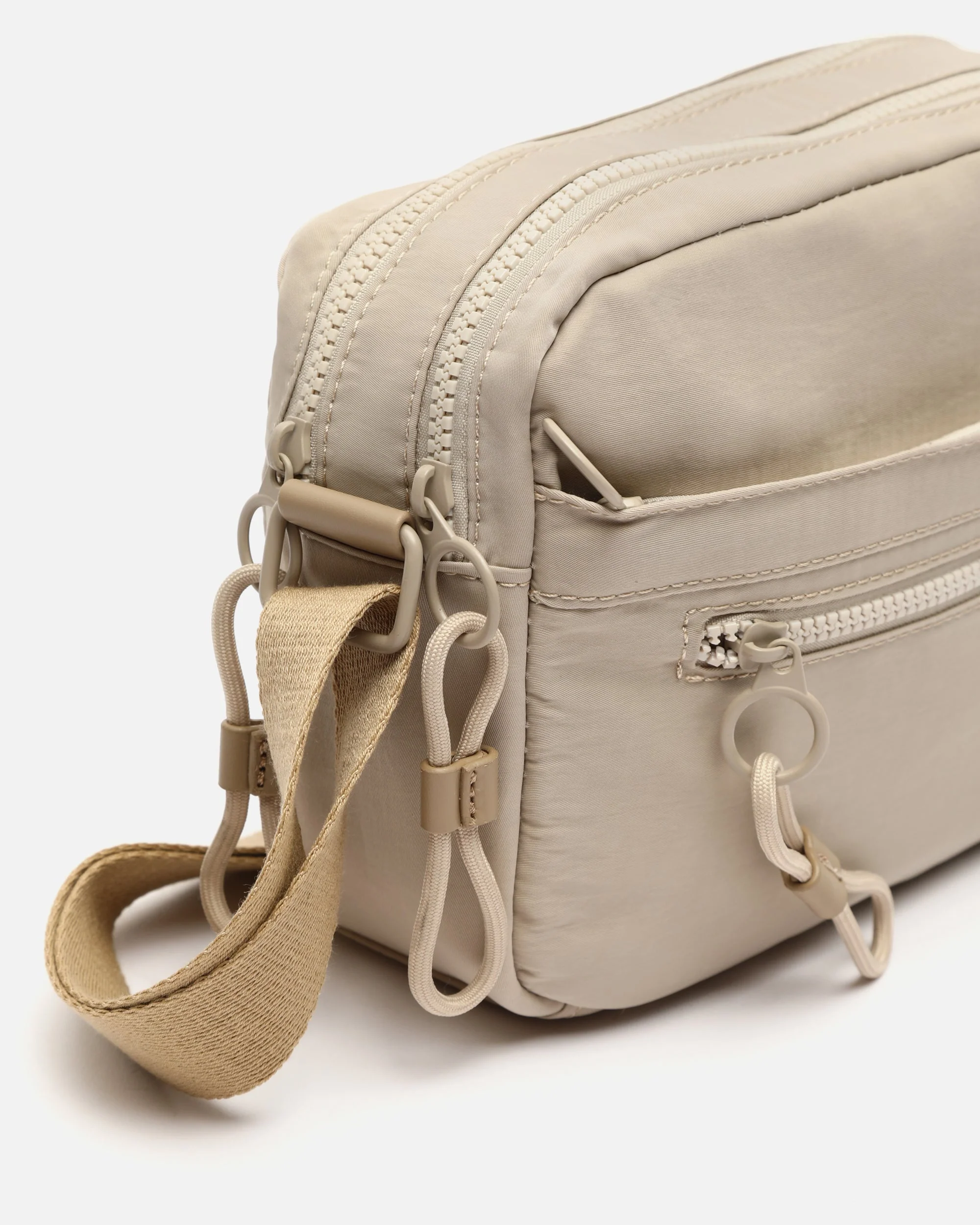 Nireti bolso bandolera pequeño en nylon - Image 25