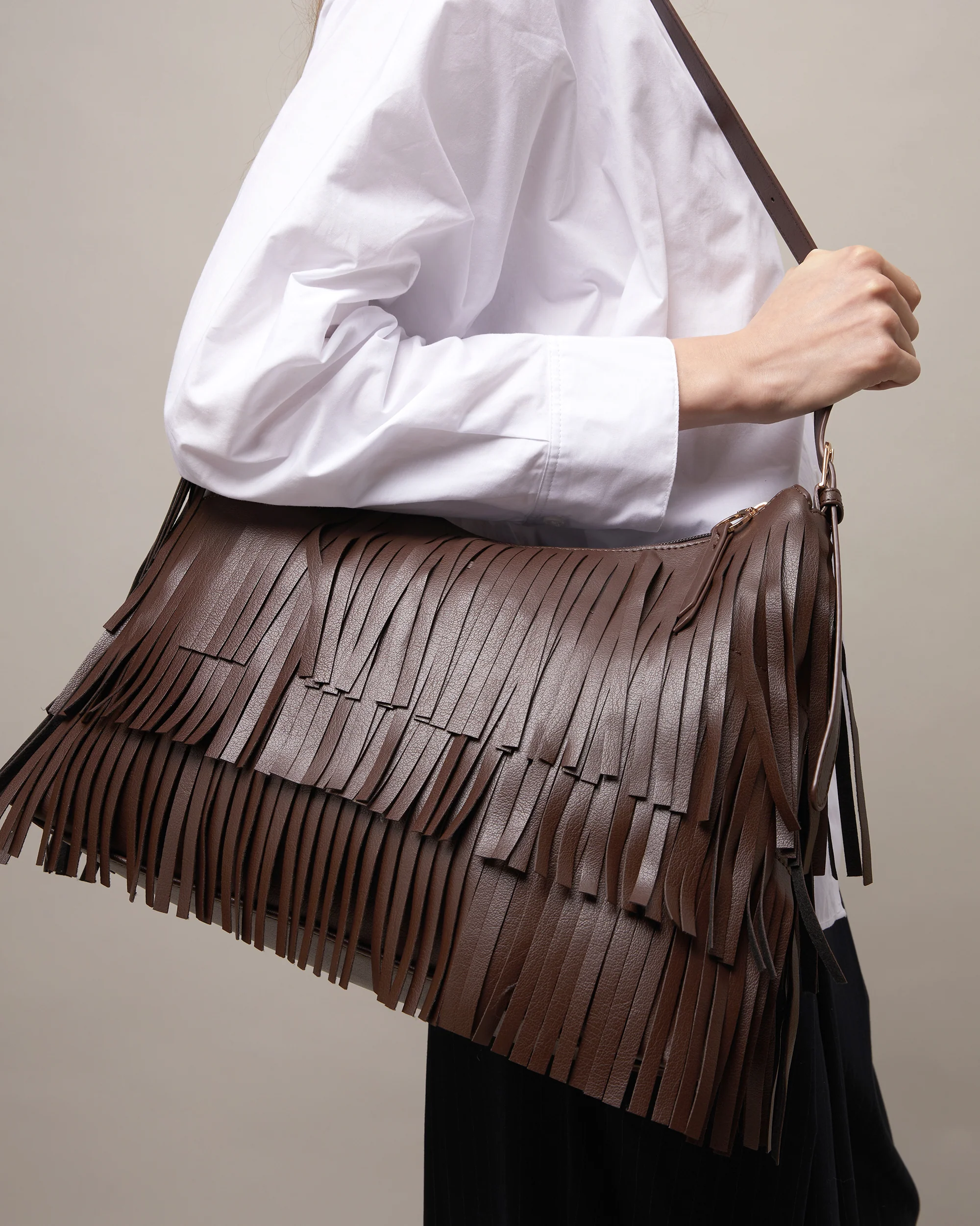 Tasel bolso de hombro con flecos - Image 8