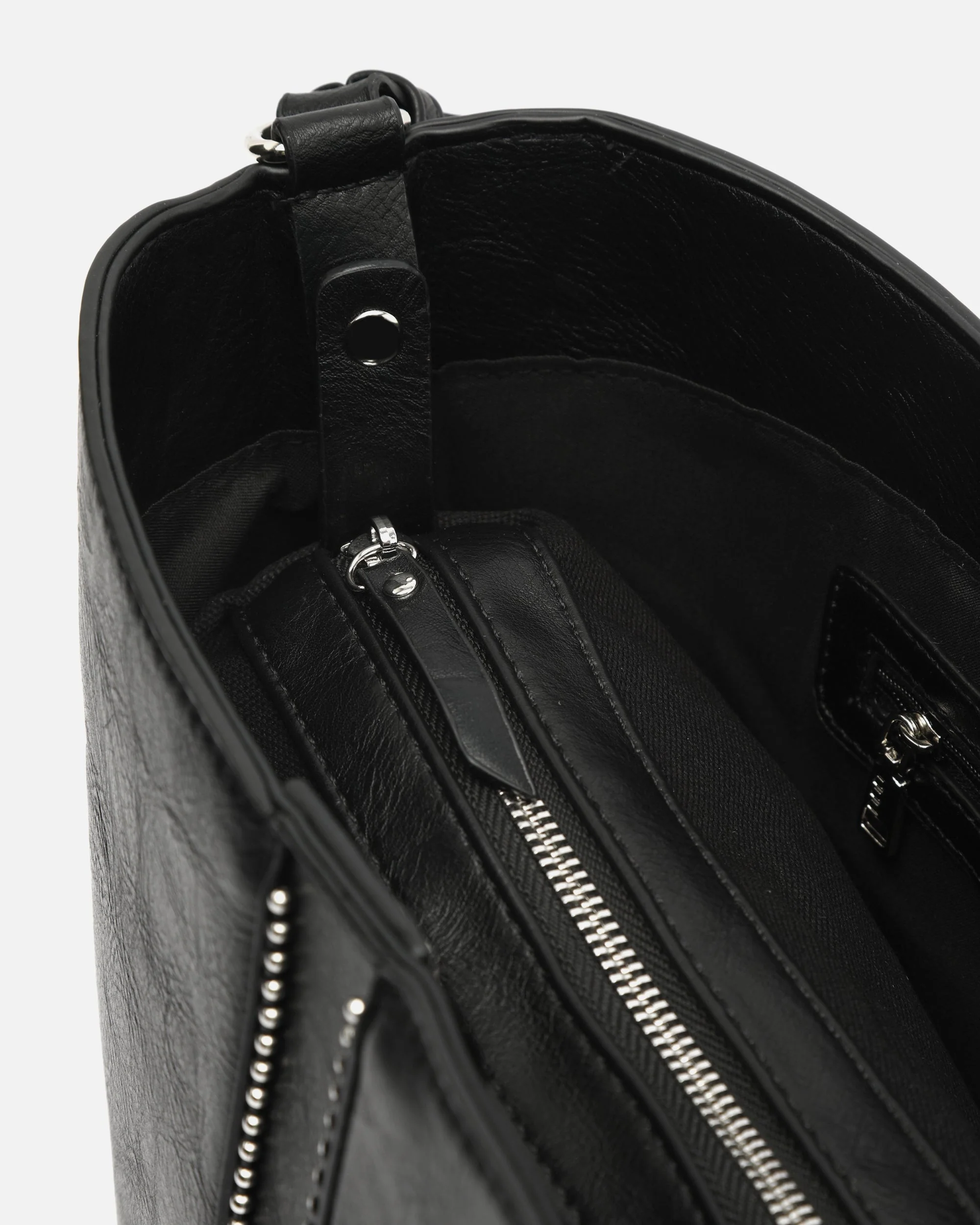 Zaoka bolso hobo con detalles metálicos y neceser e asa bandolera extraíble - Image 6